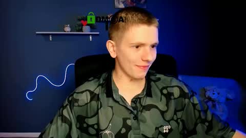 Snapshot of jimmie_hot chatting on March 5, 8:10 pm your dream  online show from March 5, 8:10 pm