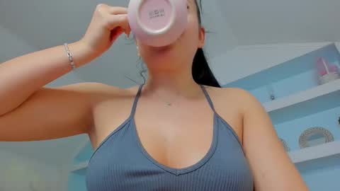 Juliee online show from January 13, 6:59 pm