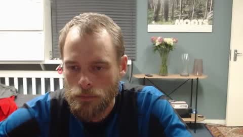 Snapshot of jjameson41 chatting on October 11, 3:22 am JamesJan van Rebel online show from October 11, 3:22 am