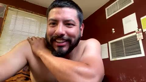 jjuarez5409 online show from May 24, 6:47 pm