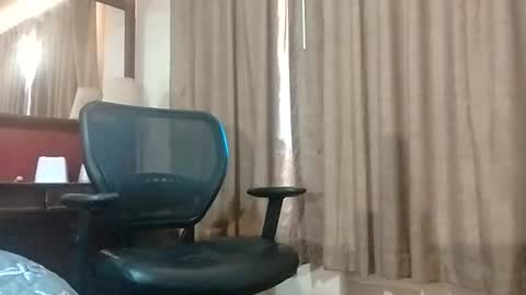 jmbaby online show from December 3, 9:39 pm