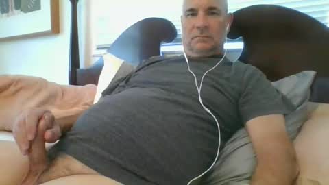 Snapshot of jmichael50 chatting on October 25, 6:52 pm jmichael50 online show from October 25, 6:52 pm