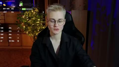 J online show from April 28, 7:29 pm