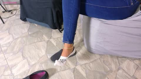 Jhulia online show from February 13, 1:36 pm