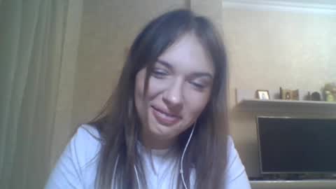 Jennifer online show from September 11, 4:30 pm