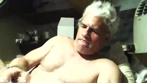 joelcojones online show from February 5, 7:39 am