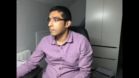 joeshades21 online show from January 13, 4:30 pm