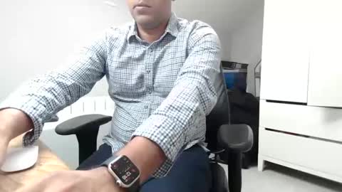 joeshades21 online show from February 20, 12:15 pm