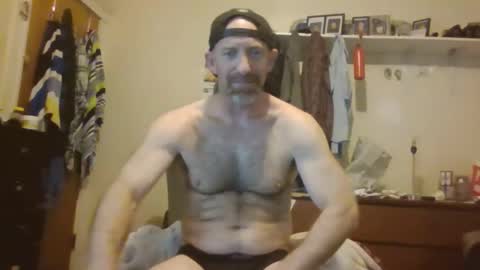 joey691013 online show from December 16, 1:28 pm