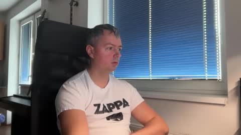 Jogger1991 online show from February 21, 9:12 am