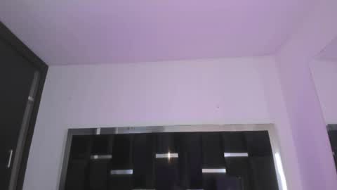 johan_bigcock999 online show from May 15, 10:28 pm