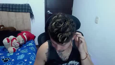 JOHAN independient model online show from September 27, 2:37 pm