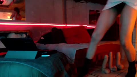 Johanna Sweet online show from December 2, 9:09 am