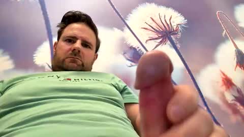 john281985 online show from April 26, 6:22 am