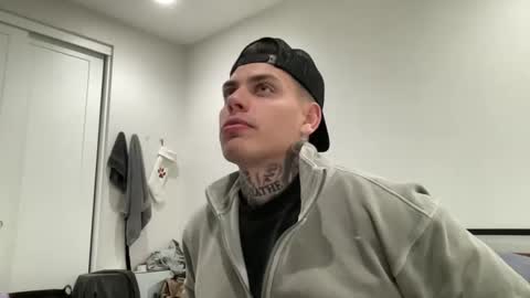 Snapshot of johnafterdark chatting on January 2, 6:23 pm JAXX online show from January 2, 6:23 pm