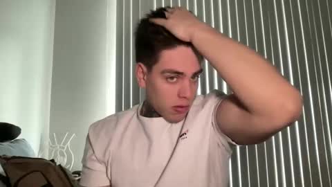 Snapshot of johnafterdark chatting on December 3, 6:44 pm JAXX online show from December 3, 6:44 pm