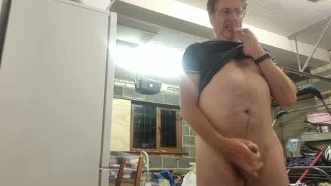 johnathan_stuart33 online show from July 9, 12:58 am