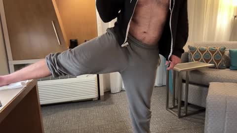 J online show from February 3, 10:47 am