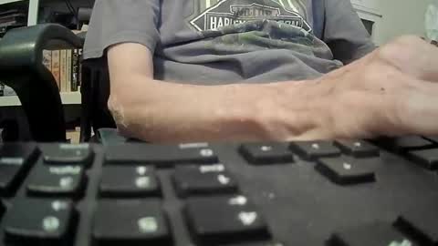 Snapshot of johngp777 chatting on September 18, 12:53 pm johngp777 online show from September 18, 12:53 pm