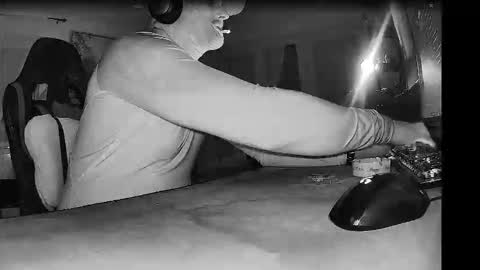 Hawk Tuah enjoyer online show from December 21, 3:51 pm