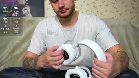 John online show from November 16, 9:44 am