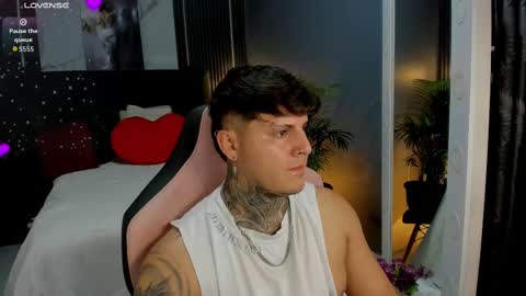 Johny online show from September 11, 1:29 am