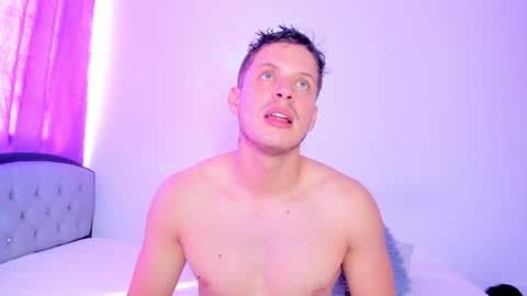 johnycooper08 online show from July 8, 2:31 pm