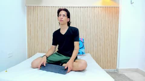 JOHSS online show from November 25, 12:37 pm