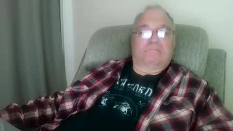 joker5339 online show from April 11, 1:15 pm