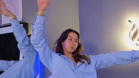 jolie_lov online show from February 10, 2:42 pm