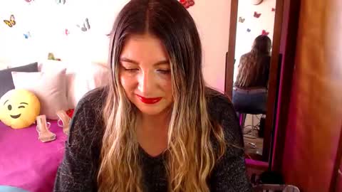 Jolie Mature online show from March 21, 9:19 pm