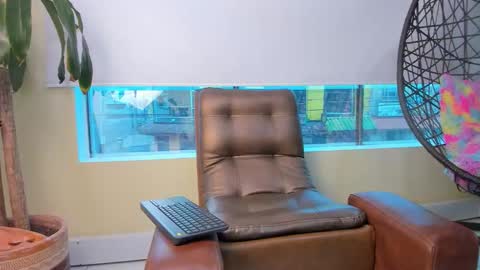 Jolie online show from November 25, 9:24 pm