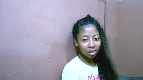 joliekah27 online show from February 25, 1:09 am