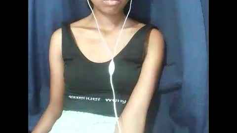 joliekah27 online show from February 25, 7:39 pm