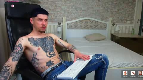 JonahShaw online show from May 12, 4:54 am