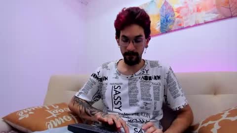 jonathan_sinn online show from May 30, 4:33 am
