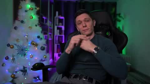 John     online show from December 22, 6:09 am