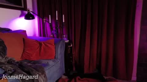 Snapshot of jonniehagard chatting on September 25, 5:14 am Jonnie Hagard online show from September 25, 5:14 am