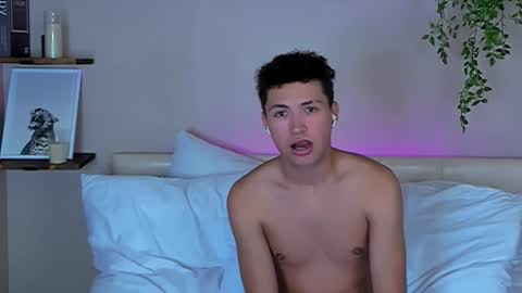 Snapshot of jonny_dark chatting on October 11, 12:10 pm Jonny online show from October 11, 12:10 pm