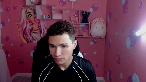 Snapshot of jonny_dark chatting on October 2, 4:39 pm Jonny online show from October 2, 4:39 pm