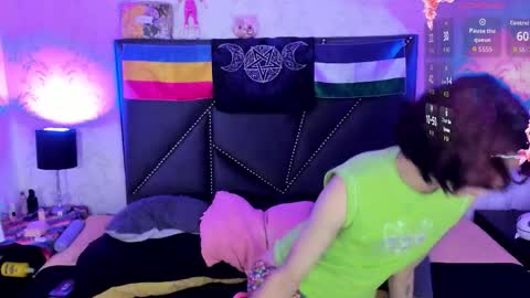 Snapshot of jonny_gilbert chatting on October 2, 3:11 pm jonny_gilbert online show from October 2, 3:11 pm