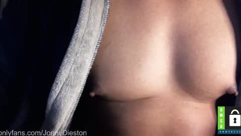 Snapshot of jonnydieston777 chatting on December 8, 4:01 am JonnyDieston online show from December 8, 4:01 am