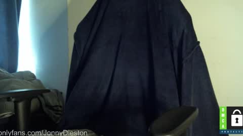Snapshot of jonnydieston777 chatting on December 7, 5:37 pm JonnyDieston online show from December 7, 5:37 pm
