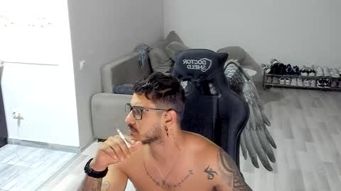 jonnyporn1 online show from September 26, 10:40 pm