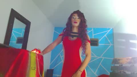 perryt 420 online show from February 16, 6:33 am