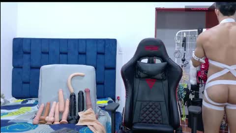 jose_rumbero91 online show from April 22, 2:52 am