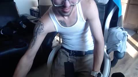 Josef online show from February 10, 9:40 pm