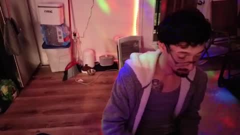 Josef online show from April 19, 1:06 am