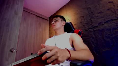 Snapshot of joseph__boy chatting on October 22, 11:45 am JOSEPH online show from October 22, 11:45 am