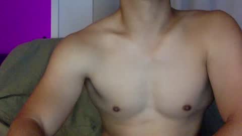 joshasian0713 online show from April 19, 10:38 am